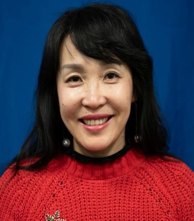 Vivian Zheng headshot.